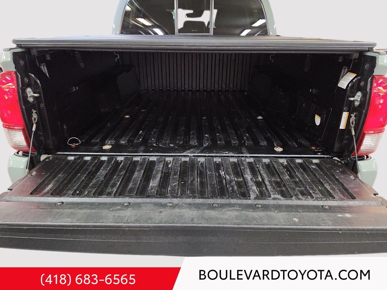 Toyota Tacoma 100089A-122 | DOUBLE CAB 4X4 EMP.COURT 2023 Gris Québec - photo #23