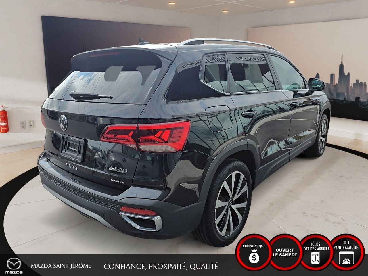Volkswagen Taos Comfortline 4MOTION | TOIT PANORAMIQUE | MAGS | CUIR | 2023 Noir Saint-Jérôme - photo #5