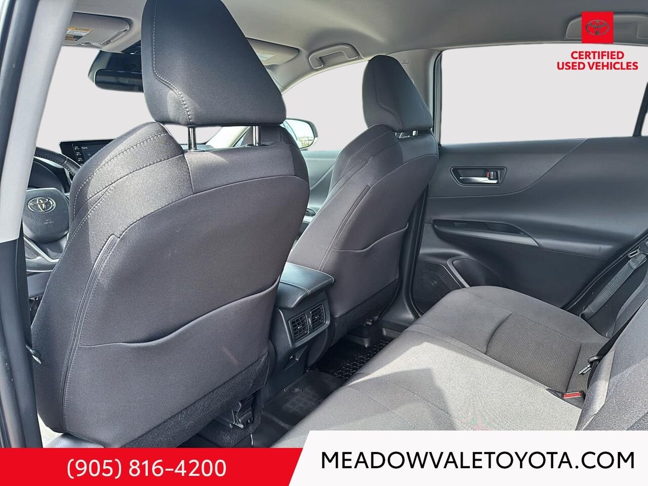 2021 Toyota Venza Hybird, New Tires , New Brakes in the front and back. Comes with Winter Tires and steel rims too! Grey Mississauga - photo #21