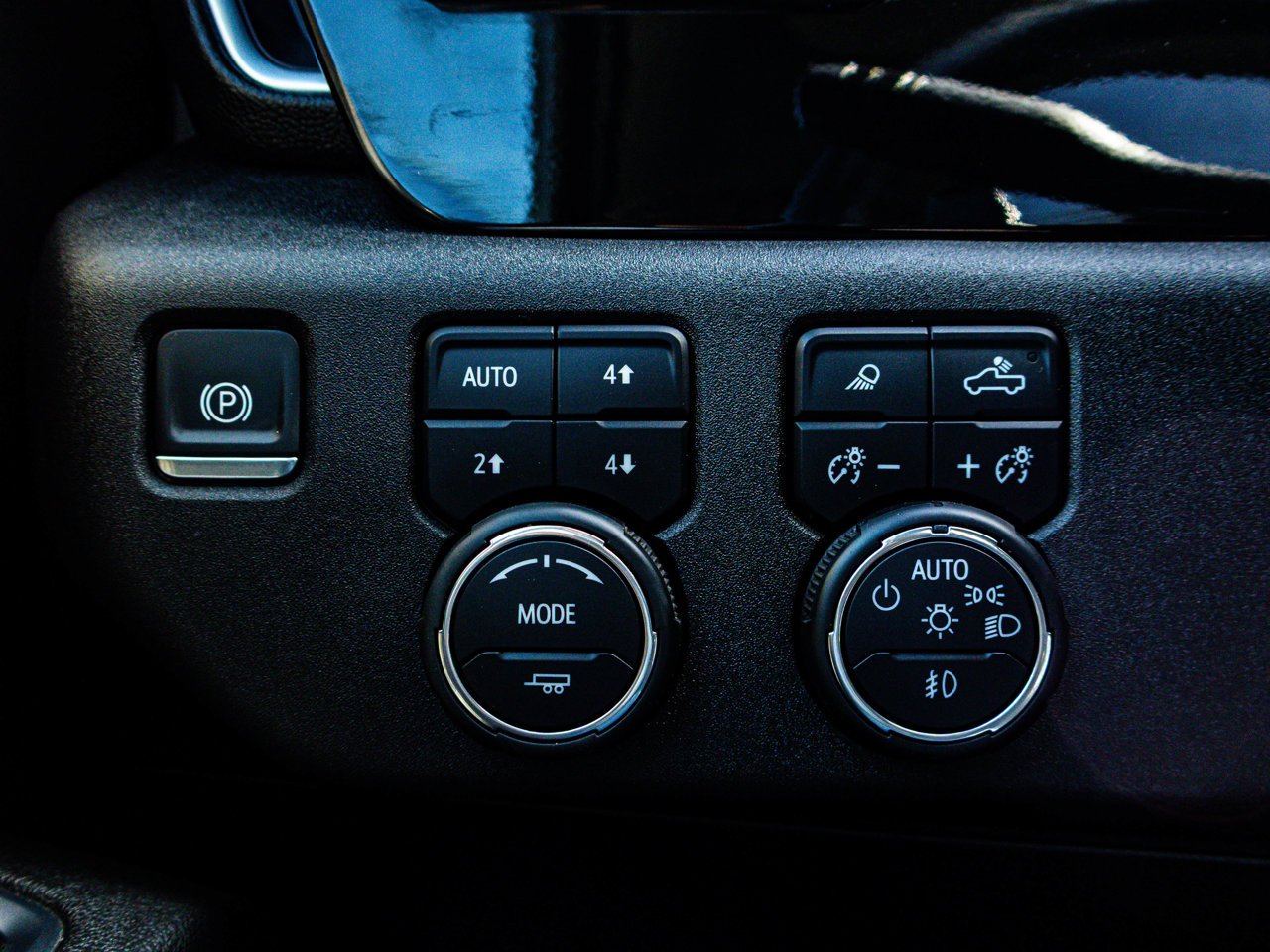 2024 Chevrolet Silverado 1500 4WD Crew Cab 147 RST Black Sherwood Park - photo #19
