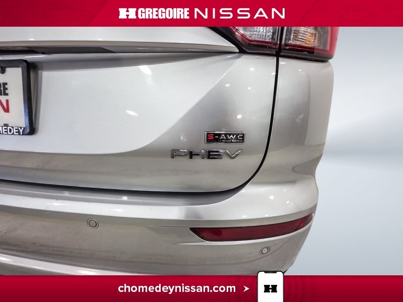 2024 Mitsubishi Outlander White Blainville - photo #35