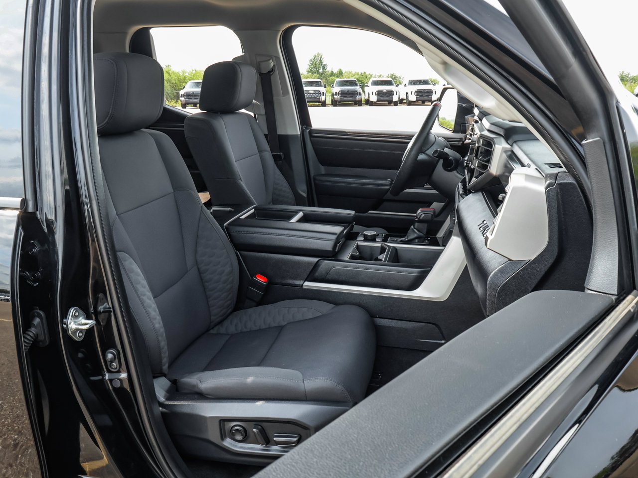 2024 Toyota Tundra 4x4 Double Cab SR Black Sherwood Park - photo #14