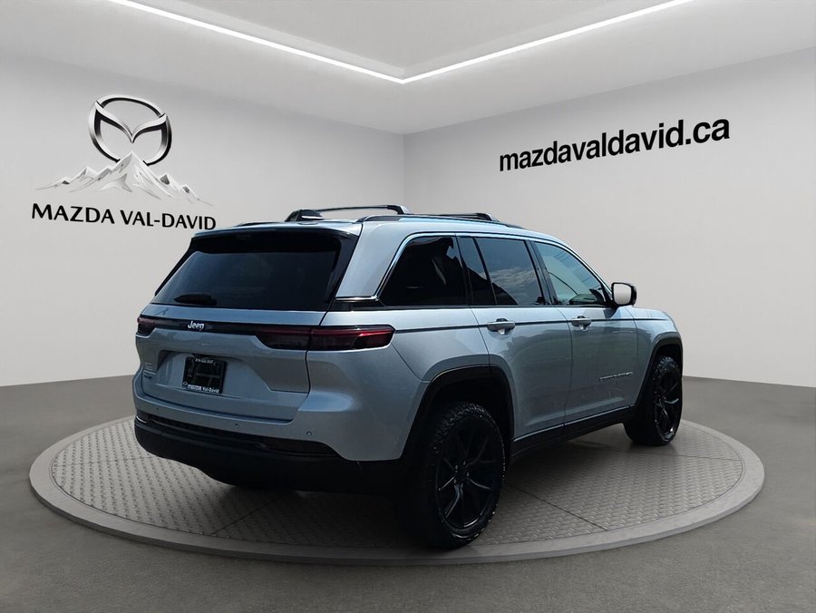 Jeep Grand Cherokee 4xe Hybride rechargeable 4x4, sièges en cuir chauffants, volant chauffant, navigation, régulateur 2022 Argent