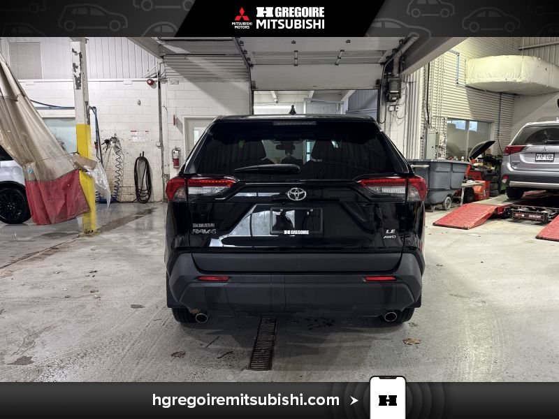 2024 Toyota Rav 4 Black Saint-Eustache - photo #7