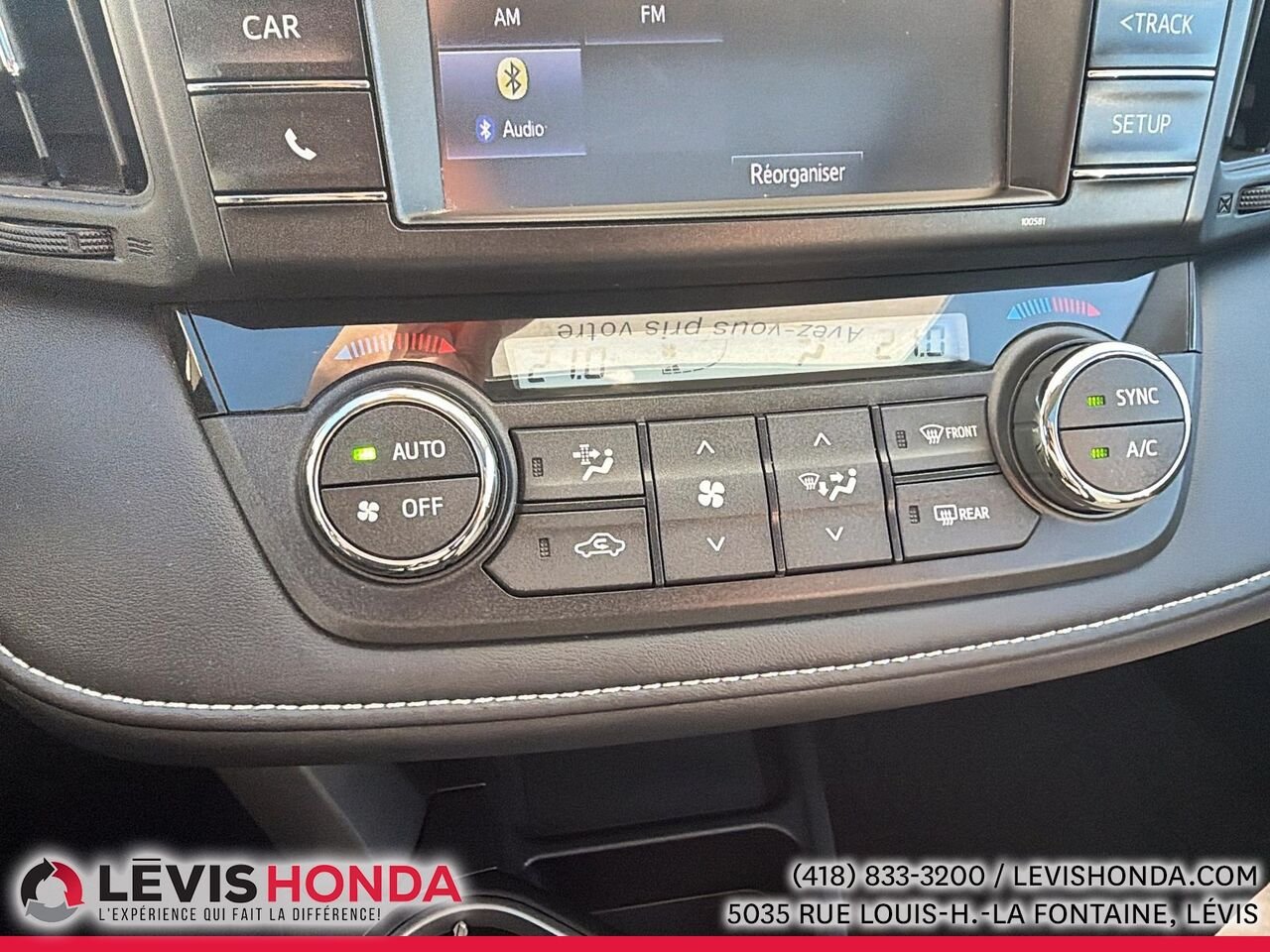 TOYOTA RAV4 Traction intégrale 4 portes XLE 2017 Blanc Lévis - photo #20