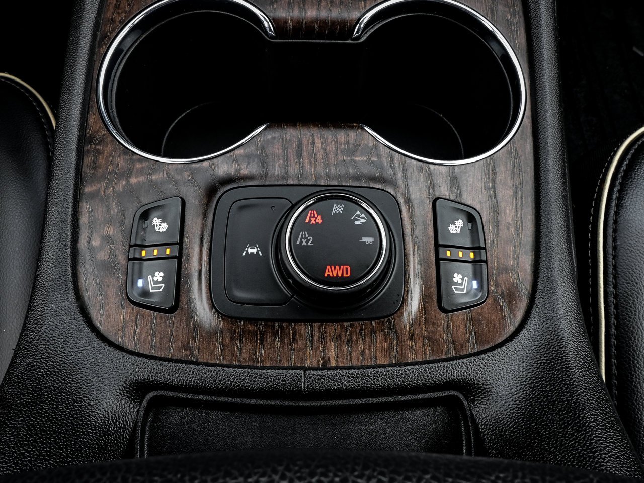 2023 GMC Acadia AWD 4dr Denali Black Sherwood Park - photo #32