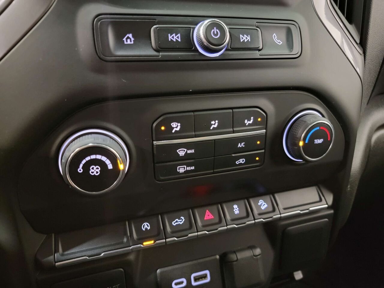 2022 Chevrolet Silverado 1500 LTD 4WD Crew Cab 157" Custom Trail Boss Black Val-David - photo #22