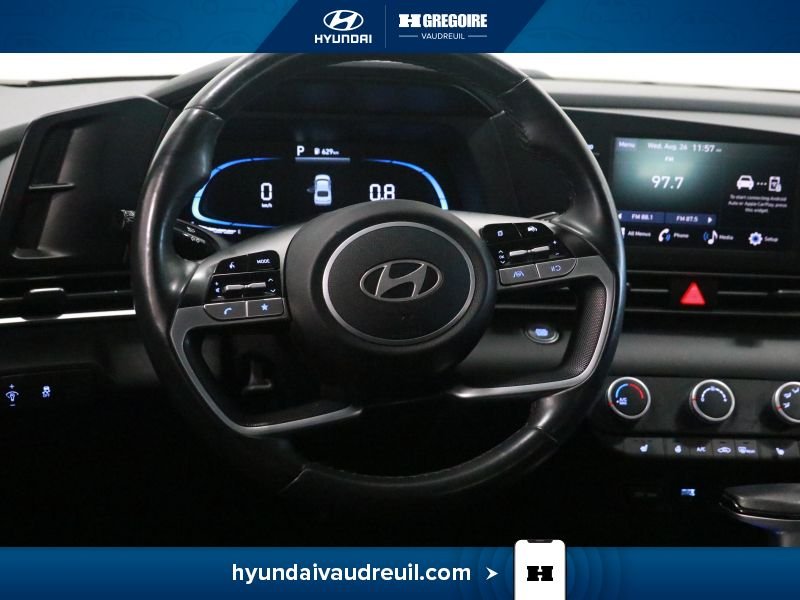 Hyundai Elantra YE21 | Preferred IVT 2024 Blanc Laval - photo #19