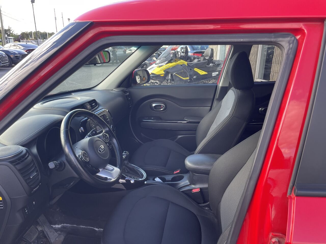 2017 Kia Soul Red  - photo #10