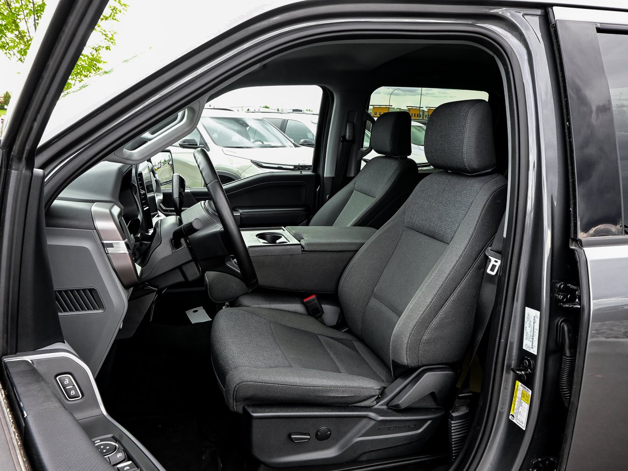 2025 Ford F-150 XLT 4WD SuperCrew 5.5' Box Grey Sherwood Park - photo #15
