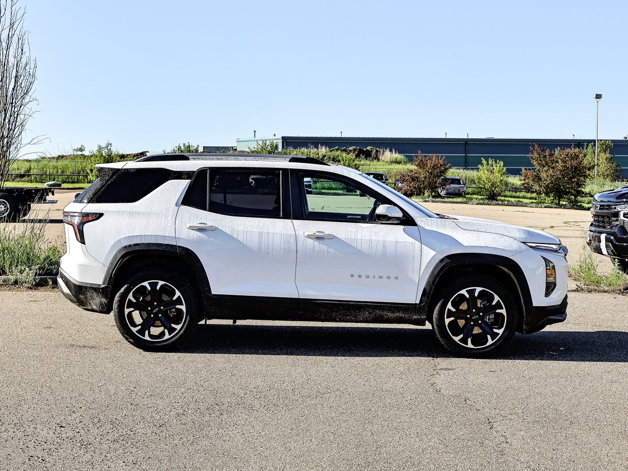 2026 Chevrolet Equinox AWD 4dr LT w/2LT White Sherwood Park - photo #13