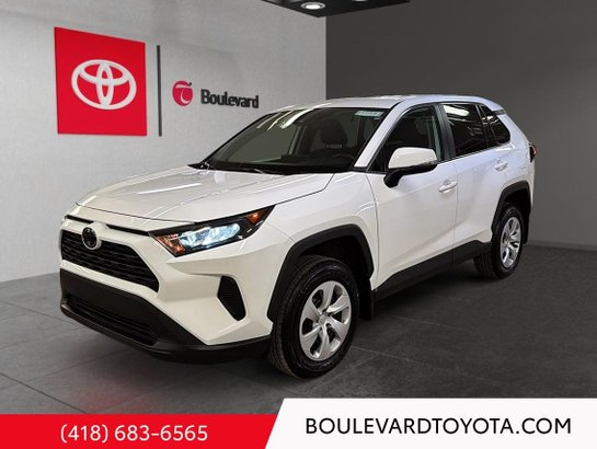 Toyota RAV4 LE 2024 Blanc