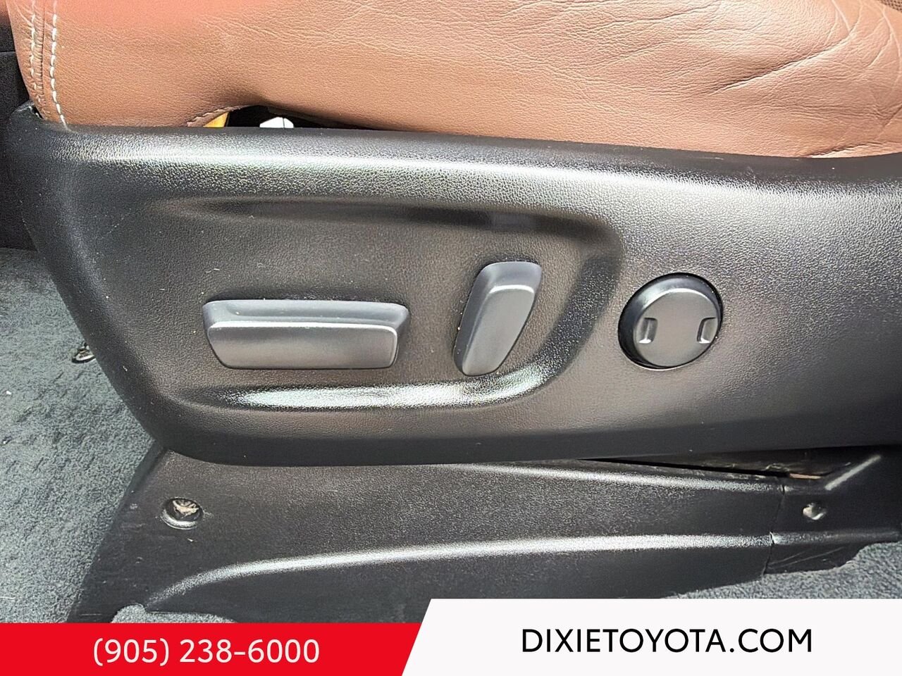 2020 Toyota Sienna LIMITED AWD / CLEAN CARFAX / HEATED SEATS / MOONROOF / ALLOY WHEELS / REAR DVD PLAYER White Mississauga - photo #9
