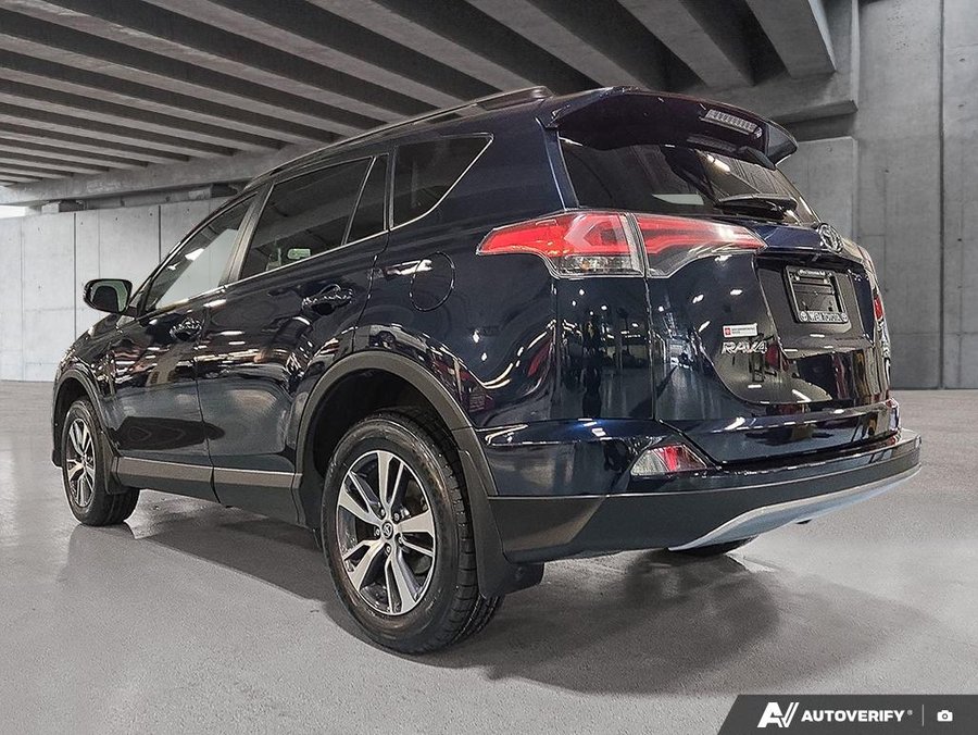 2018 Toyota RAV4 XLE Blue