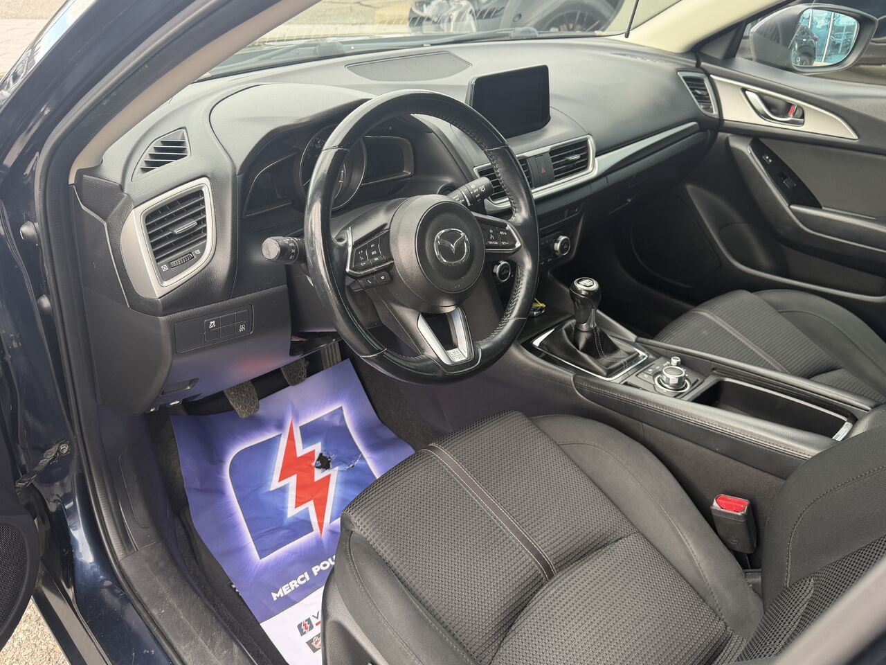 Photo 13 — Mazda Mazda3 2017