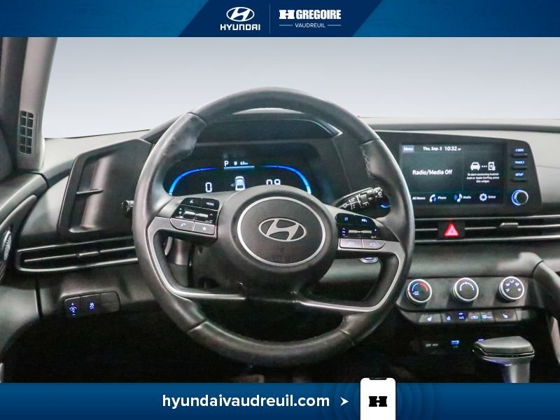 2025 Hyundai Elantra Black Blainville - photo #19