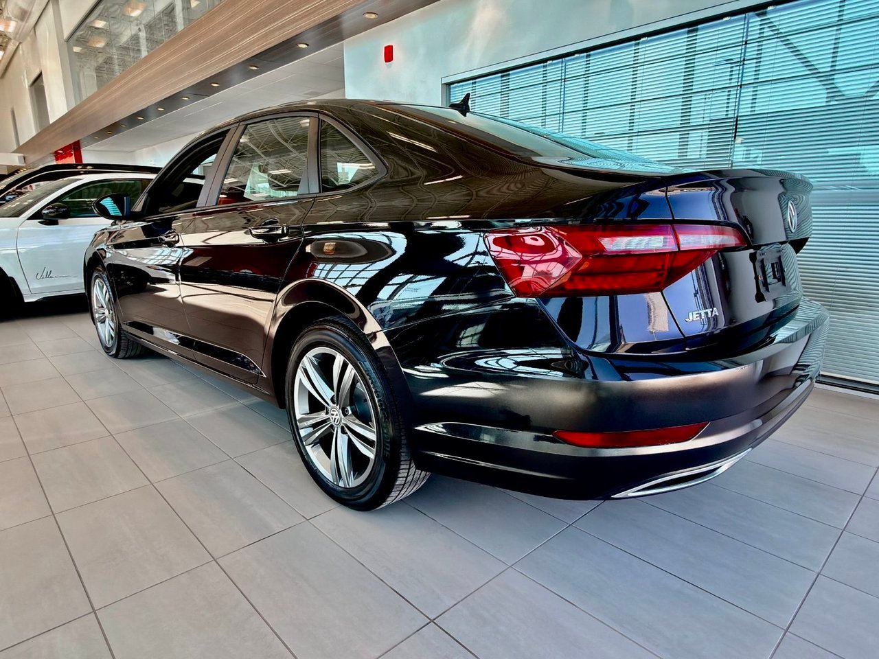 Volkswagen Jetta 2021 Noir Notre-Dame-des-Prairies - photo #8