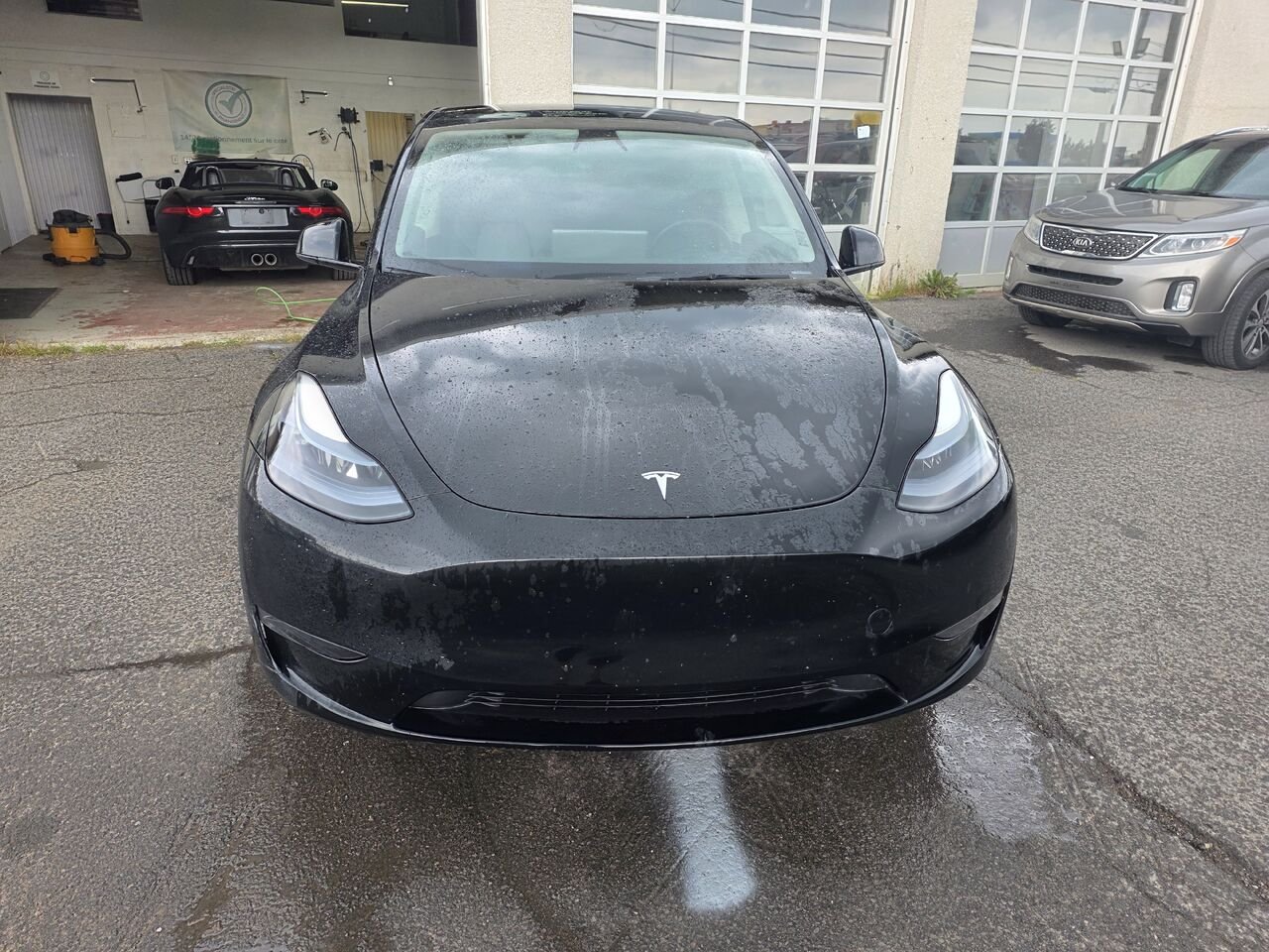 Tesla Model Y 2023 Argent Longueuil, - photo #8