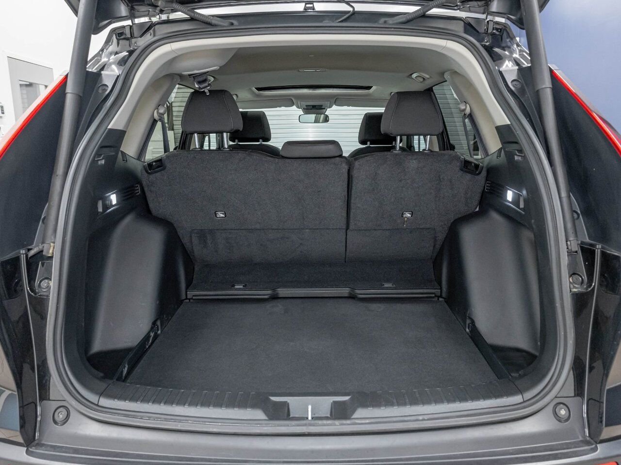 Honda CR-V SPORT AWD *TOIT* SIÈGES CHAUFF HAYON ELECT CARPLAY 2025 Noir Saint-Jérôme - photo #28