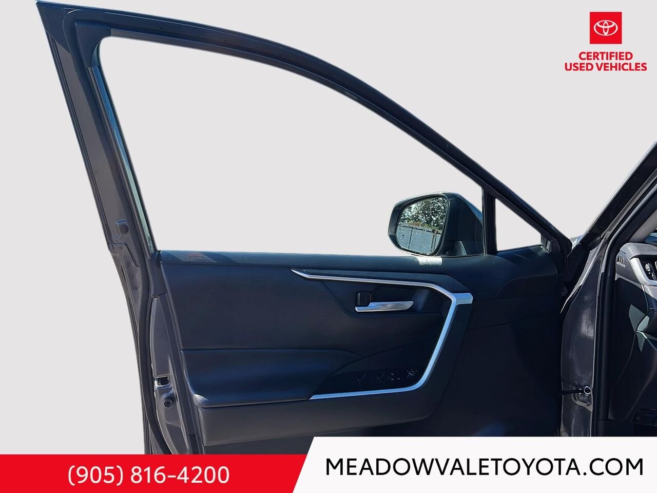 2024 Toyota RAV4 One Owner, Clean Car Fax, Power Sunroof, Power Trunk, Power Seat Grey Mississauga - photo #7