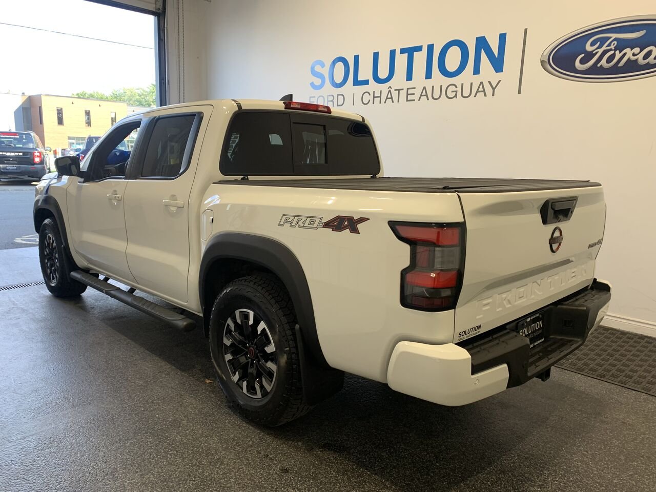 Nissan Frontier PRO-4X cabine double caisse standard 4x4 2022 Blanc Châteauguay - photo #9