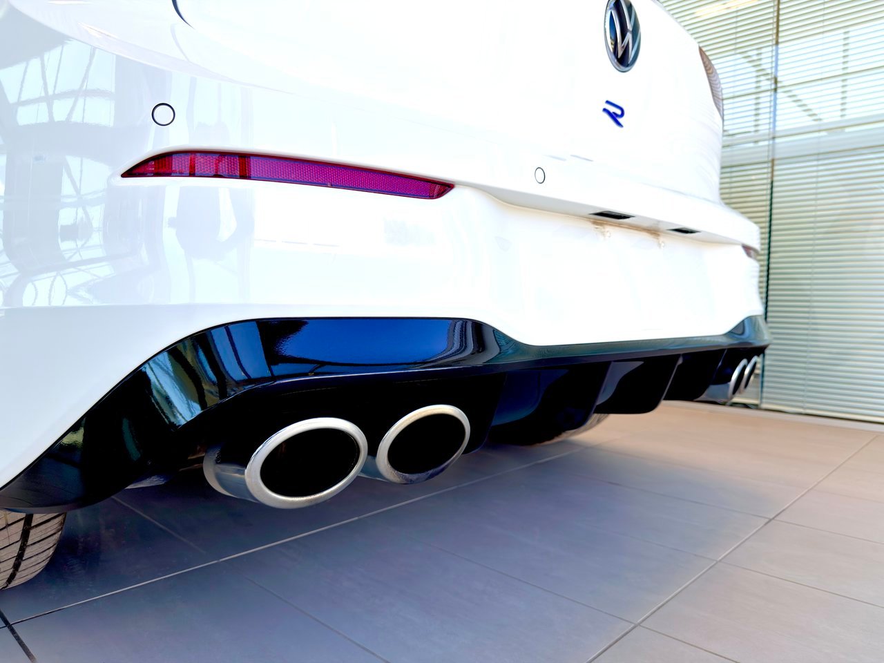 Volkswagen Golf R 2023 Blanc Notre-Dame-des-Prairies - photo #13