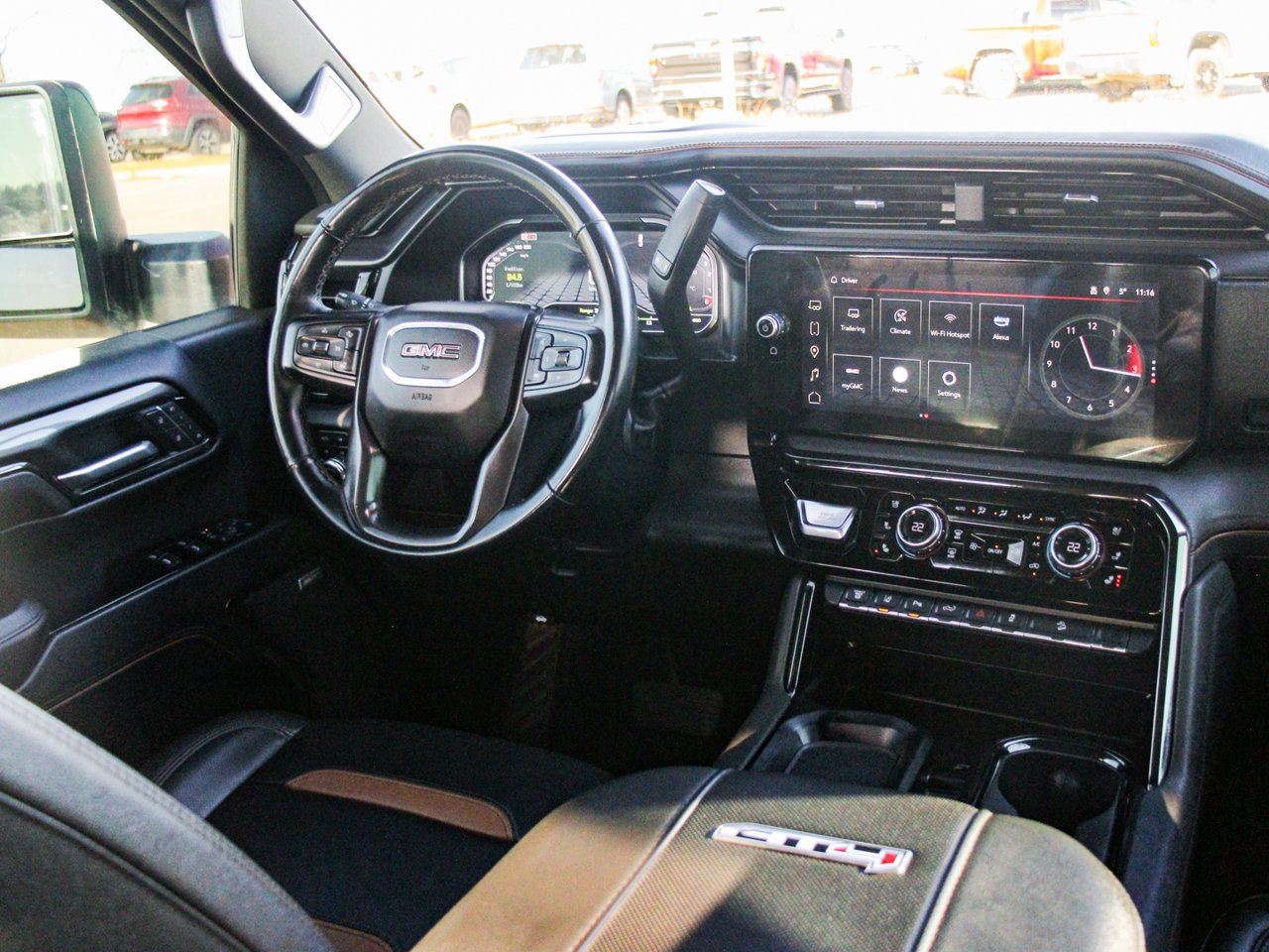 2024 GMC Sierra 3500HD 4WD Crew Cab 159 AT4 White Sherwood Park - photo #35