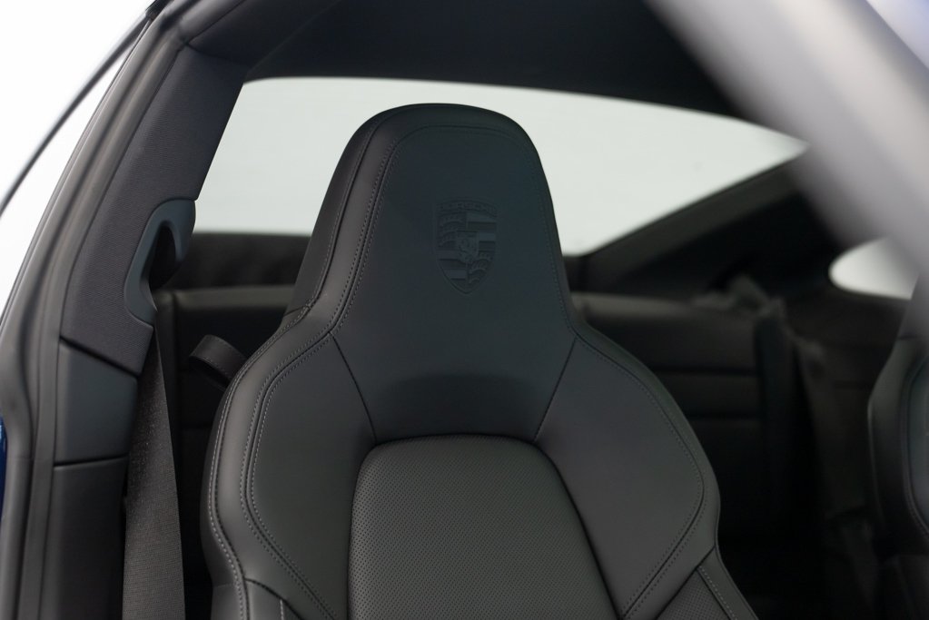 Porsche 911 Carrera 4 GTS Coupe 2023 Bleu Kirkland - photo #19