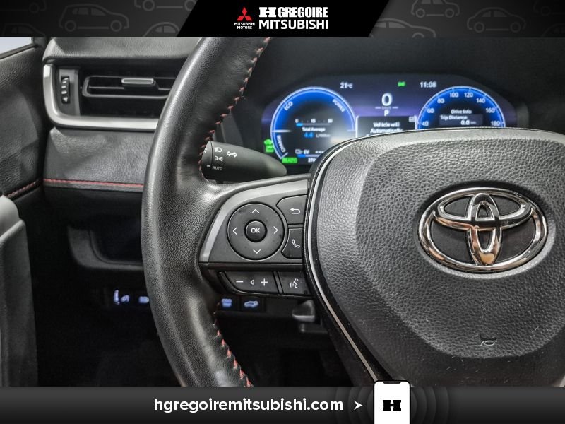 2023 Toyota RAV4 Prime White Blainville - photo #16