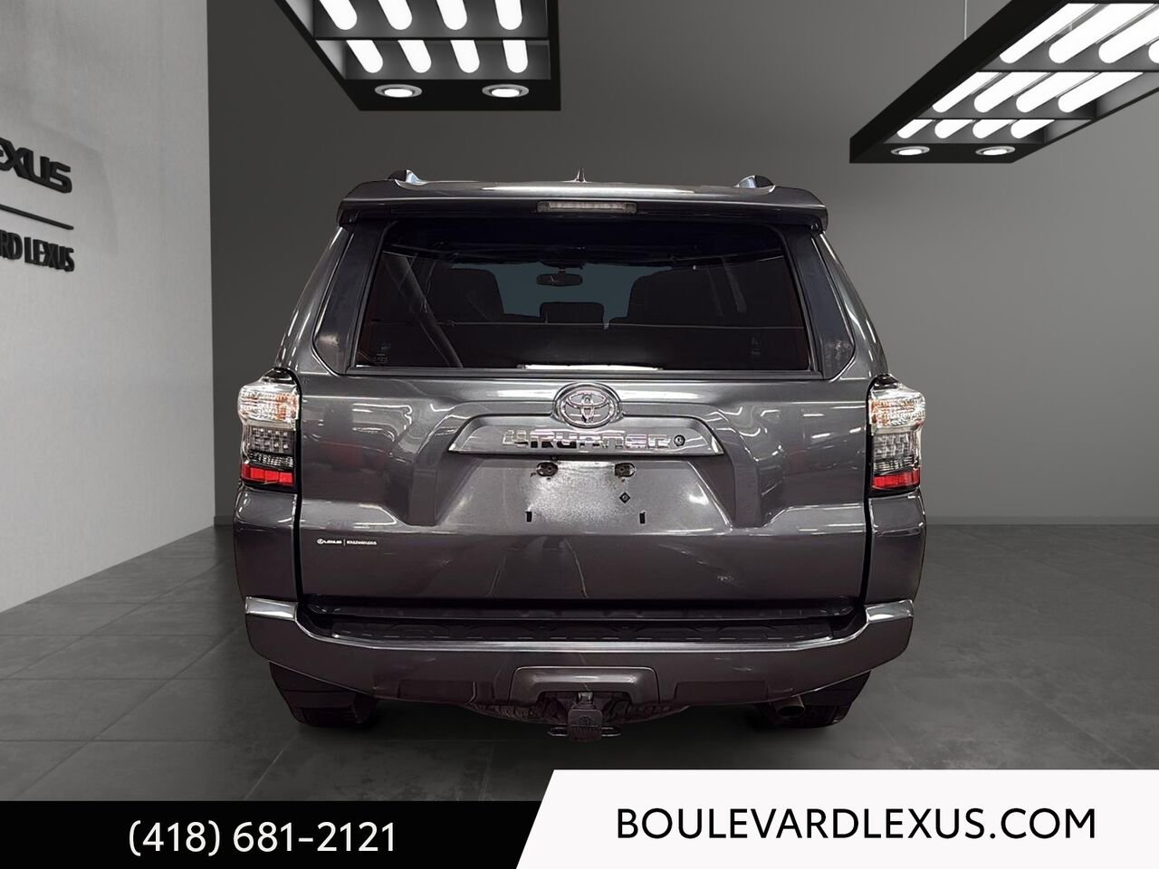 Toyota 4Runner 19850B | 4Runner SR5 V6 4 roues motrices 2019 Gris Québec - photo #4