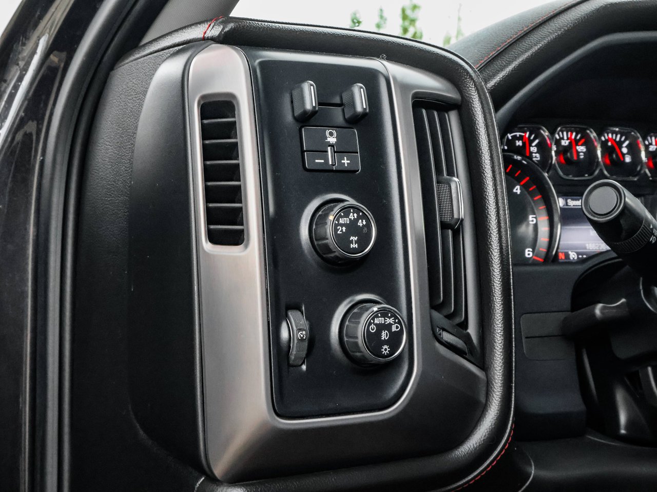 2016 GMC Sierra 1500 4WD Crew Cab 143.5 SLT Black Sherwood Park - photo #20