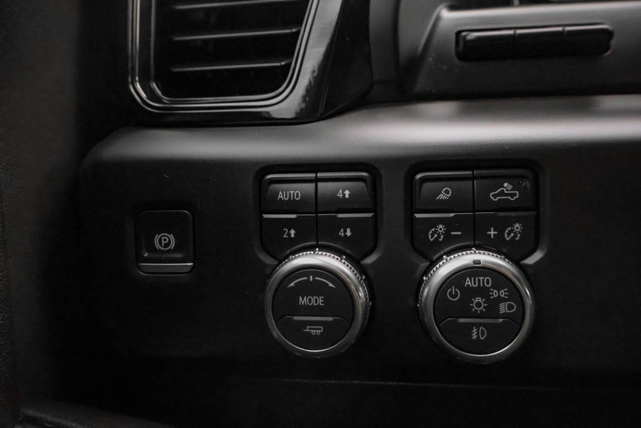 2022 GMC Sierra 1500 4WD Crew Cab 147 AT4 Black Sherwood Park - photo #18