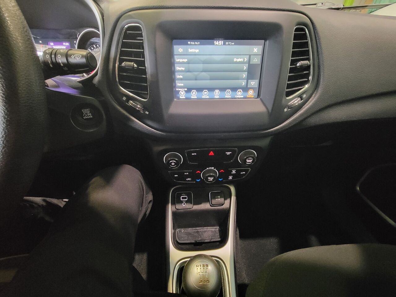 2020 Jeep Compass Black  - photo #18