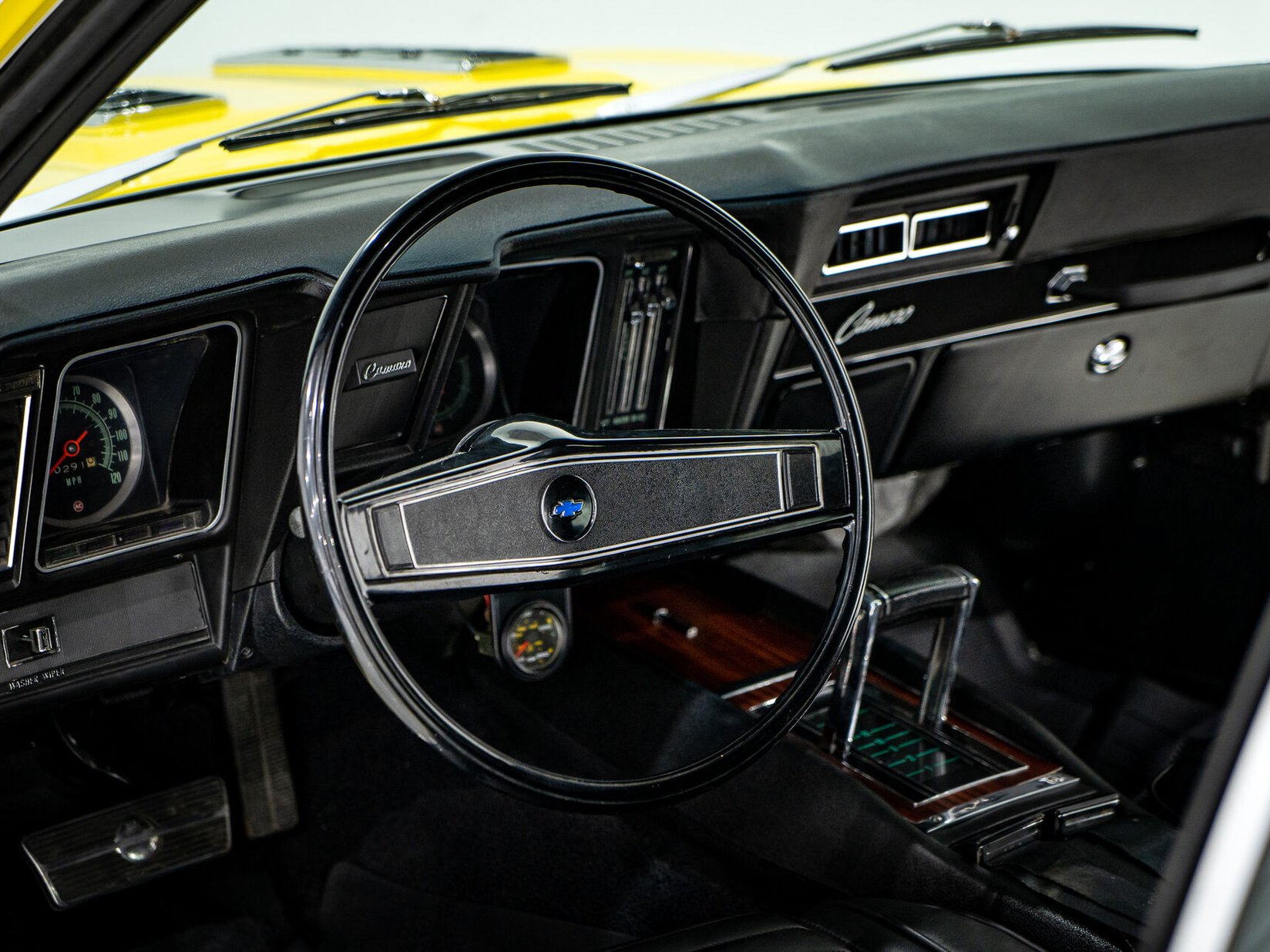 Chevrolet Camaro SS **PRIX EN USD** With factory A/C 1969 Jaune Montréal - photo #66