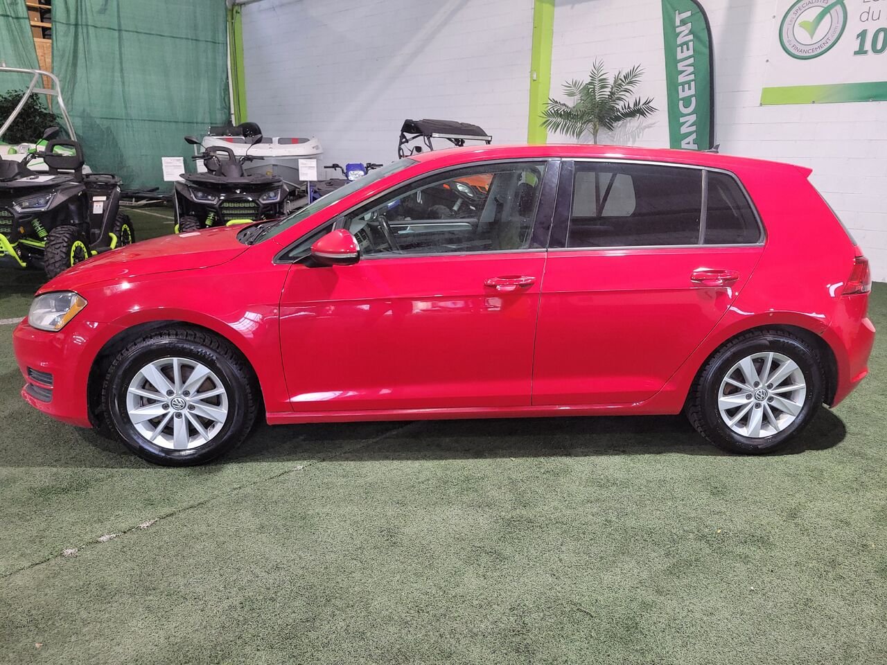 2016 Volkswagen Golf Red  - photo #2