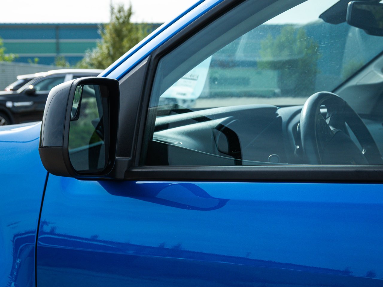 2021 Chevrolet Colorado 4WD Crew Cab 128 Z71 Blue Sherwood Park - photo #7