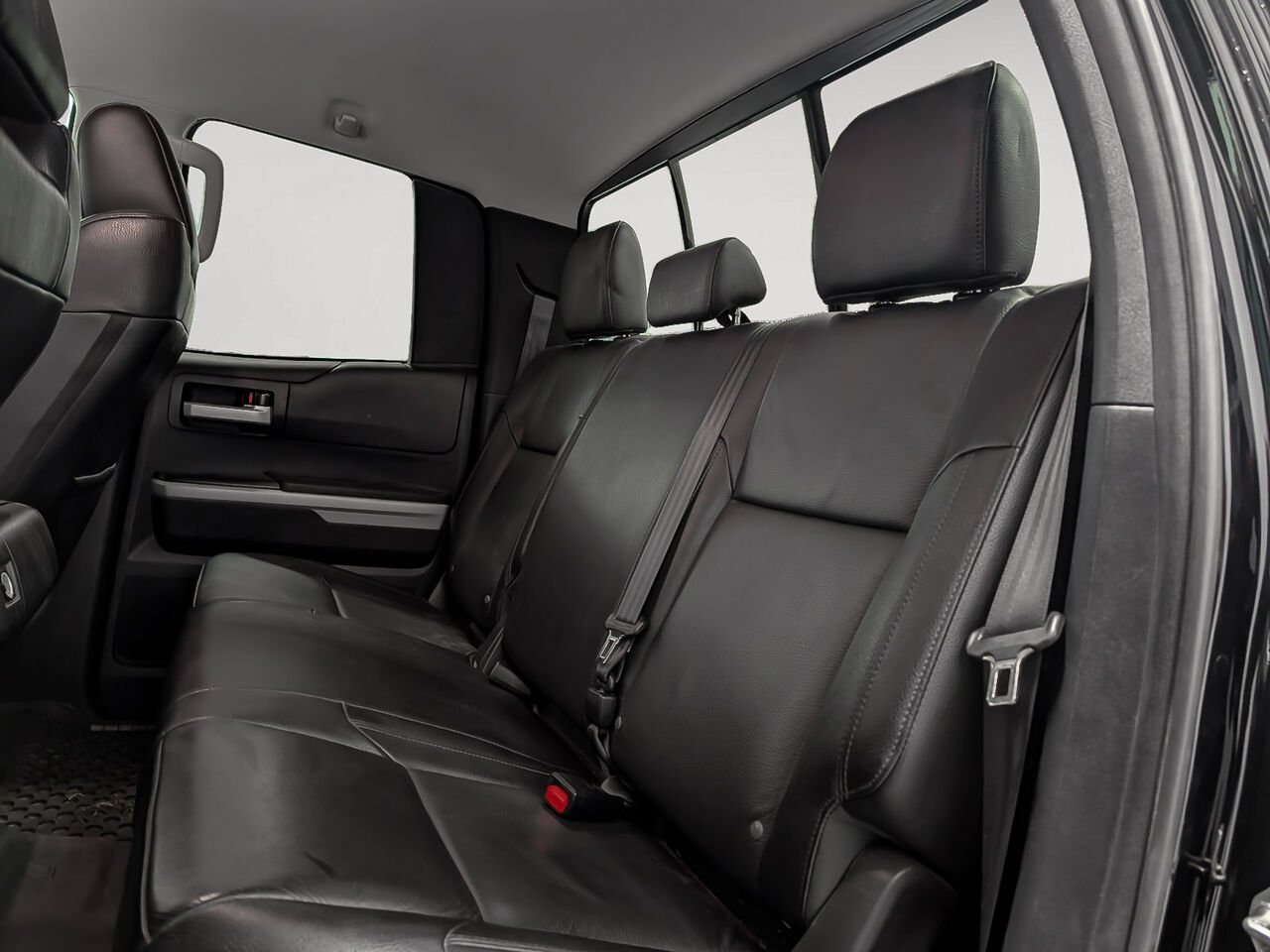 TOYOTA Tundra Grade TRD Sport TRD SPORT Cuir Sièges Chauffants Moteur V8 5.7L 2020 Autre Sherbrooke - photo #7