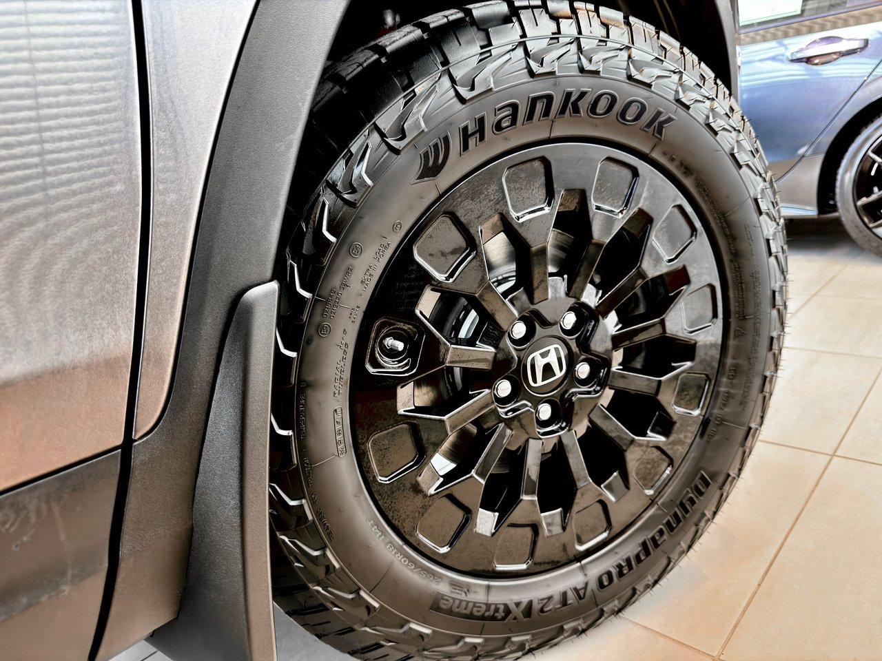 2020 Honda Passport gray Notre-Dame-des-Prairies - photo #13