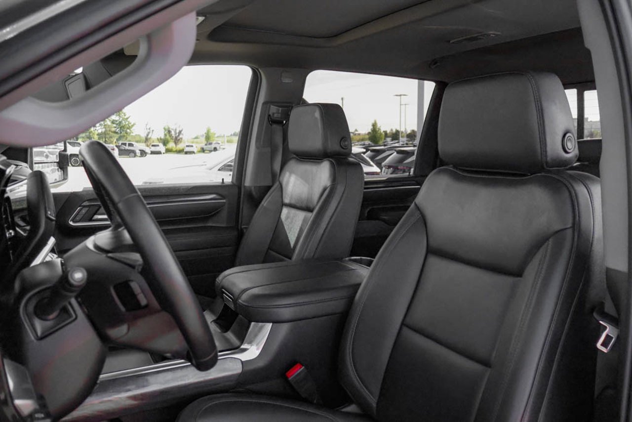 2026 Chevrolet Silverado 3500HD 4WD Crew Cab 159 LTZ Blue Sherwood Park - photo #32