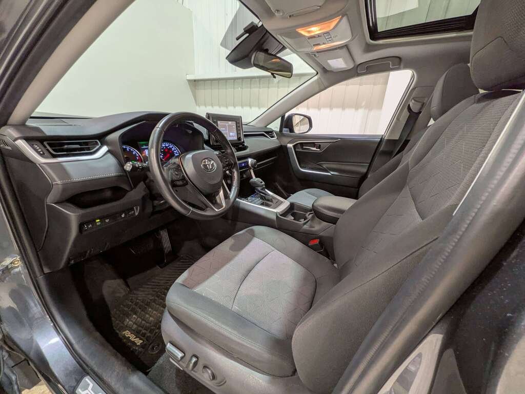 Toyota RAV4 AWD XLE 2019 Gris Val-David - photo #8