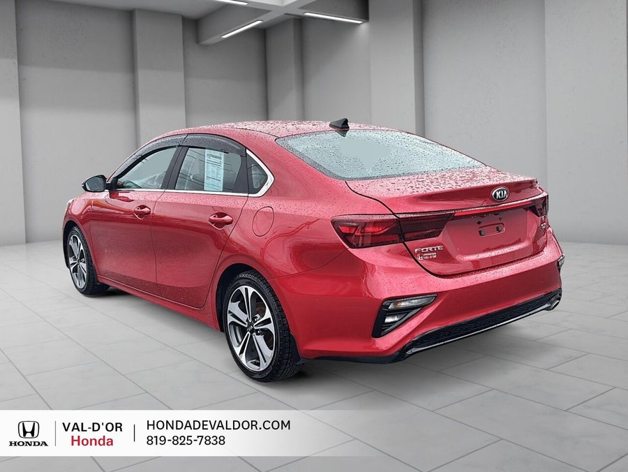 2020 Kia Forte EX IVT Red