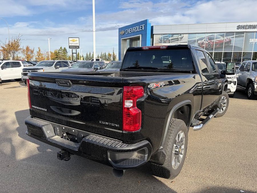 2026 Chevrolet Silverado 2500HD Custom 6.6L Duramax | Safety Package Black