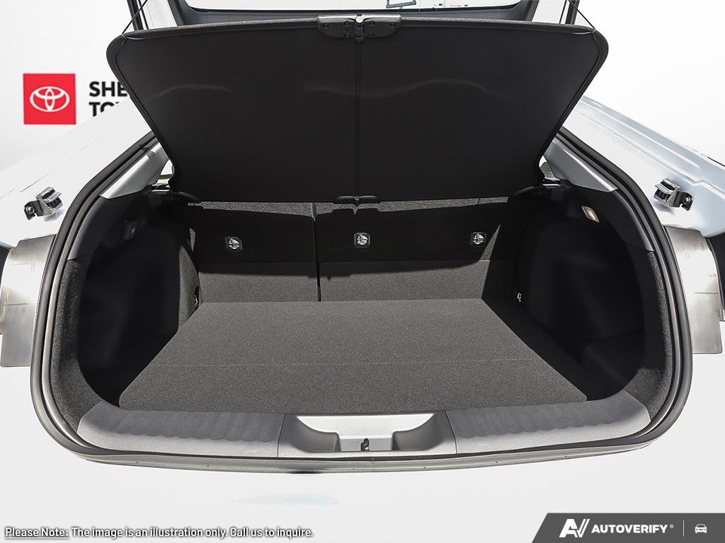 Toyota Prius hybride branchable XSE BA 2027 Frisson glacé nacré Sherbrooke - photo #6
