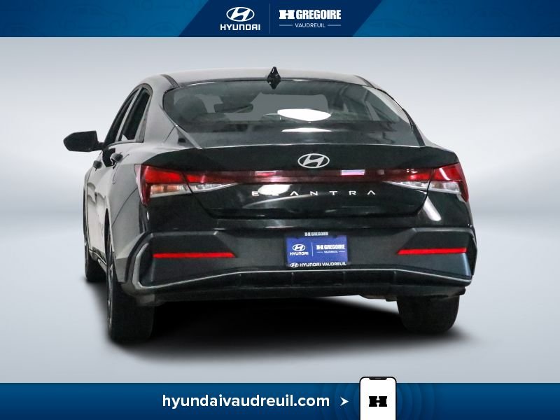 2025 Hyundai Elantra Black Laval - photo #7
