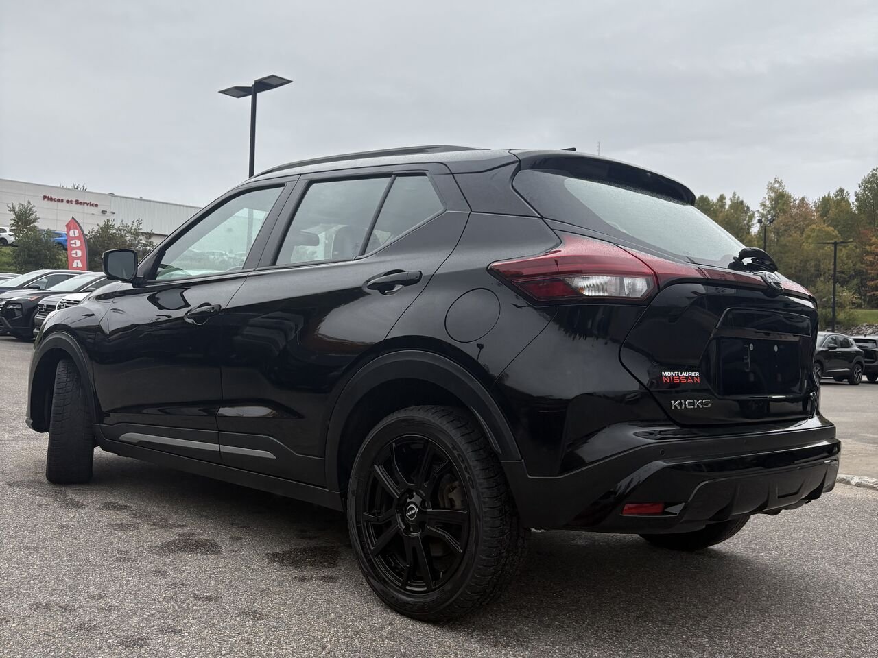 2024 Nissan Kicks SR Black Mont-Laurier - photo #1