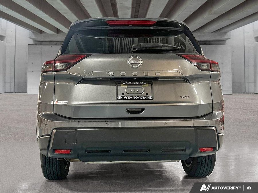 2025 Nissan Rogue AWD SV Moonroof Grey