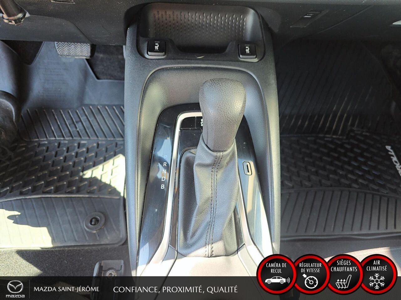 Toyota Corolla 2023 Noir Ste-Agathe des Monts - photo #17