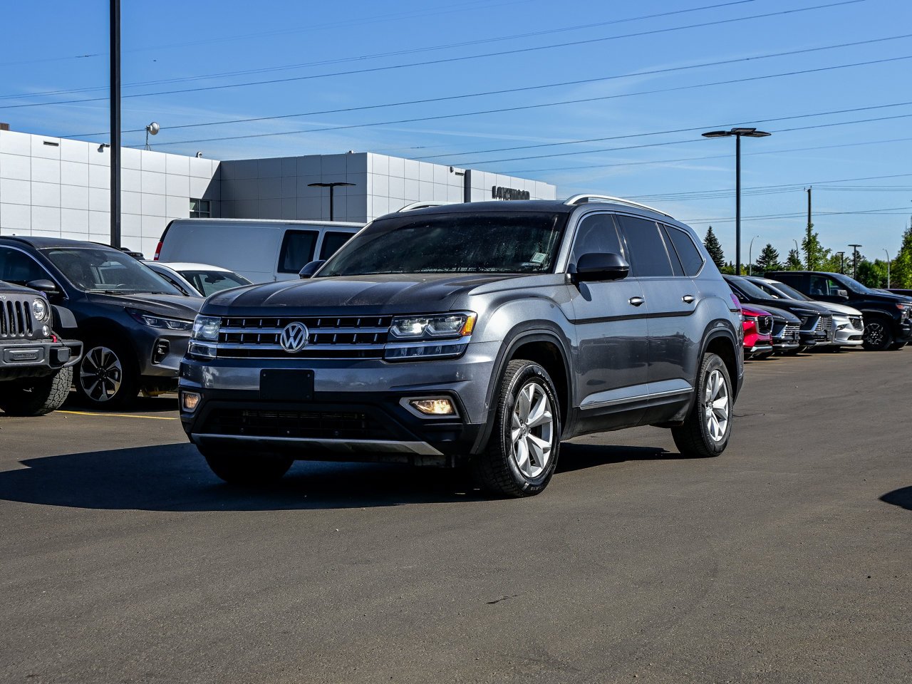 2018 Volkswagen Atlas Execline 3.6 FSI 4MOTION Grey Sherwood Park - photo #3