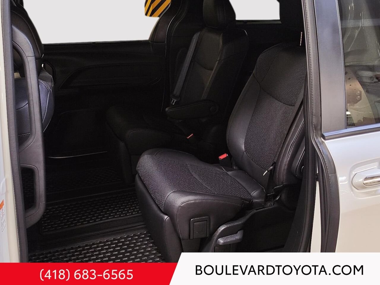 2026 Toyota Sienna 531863-48 | LIMITED, 7 PLACES White Québec - photo #19