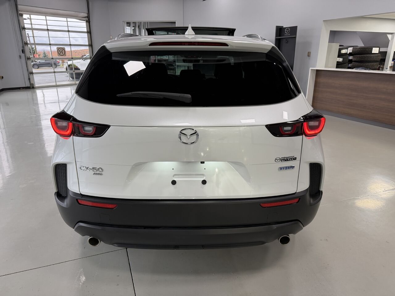 Mazda CX-50 hybride 2025 Blanc Lac Mégantic - photo #3